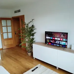  Apartamento Amplio, Luminoso Y Confortable. España